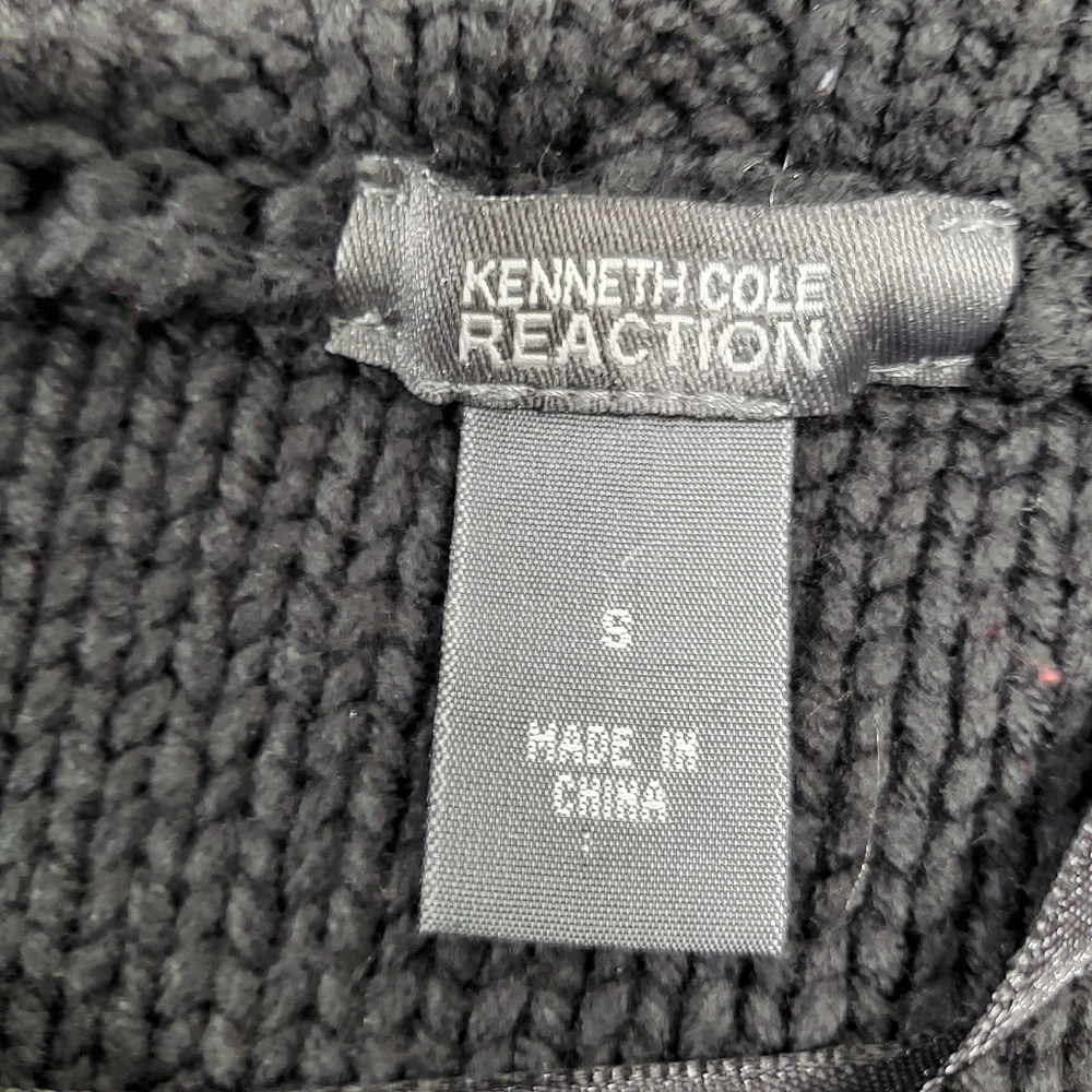 Kenneth Cole Reaction Black Ribbed Knit Short Sleeve Cardigan Sweater Size S Y2K - Picture 10 of 13